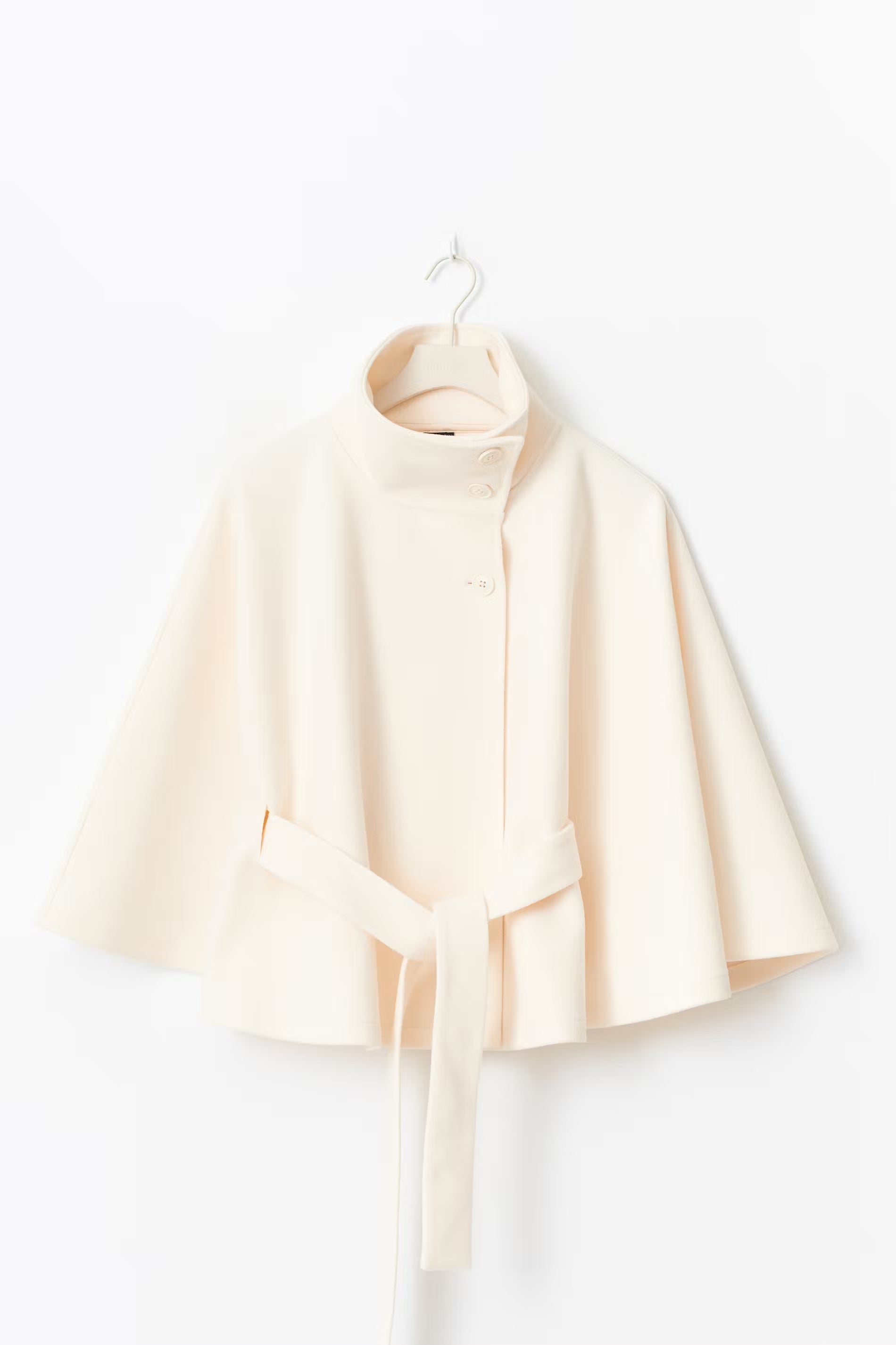 Henley | Chaqueta de mujer con mangas capeadas, cuello alto y cinturón