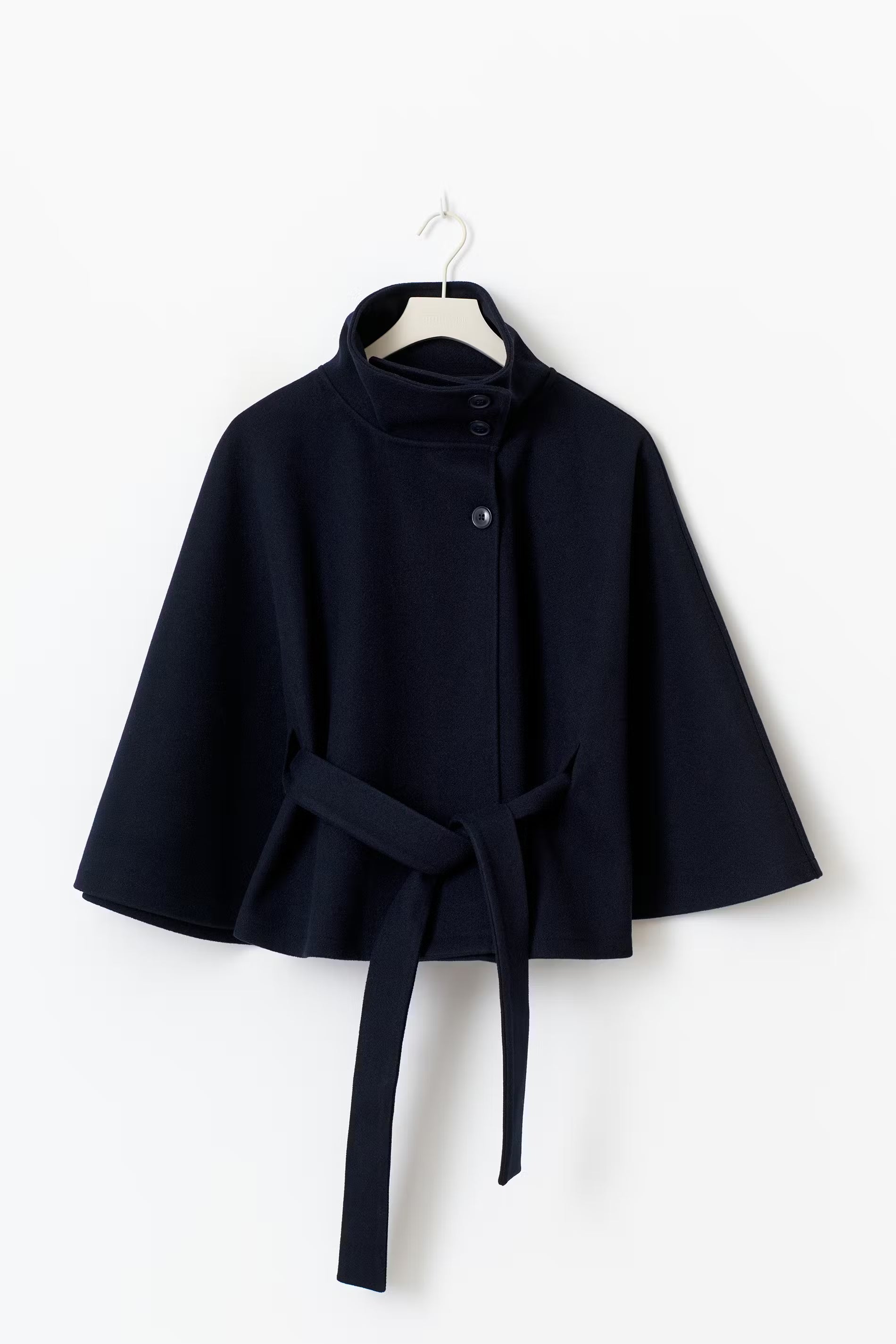 Henley | Chaqueta de mujer con mangas capeadas, cuello alto y cinturón