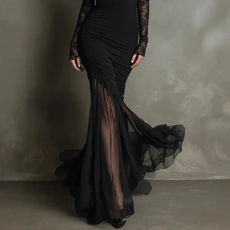 Daniela · Vestido largo con escote en V y detalles de encaje